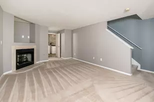 1024 Hartford Village Blvd, Columbus, OH 43228 - Photo 17