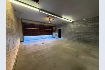 4656 Executive Drive #Garage / Office, Columbus, OH 43220 - Photo 3
