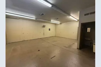 4656 Executive Drive #Garage / Office, Columbus, OH 43220 - Photo 5