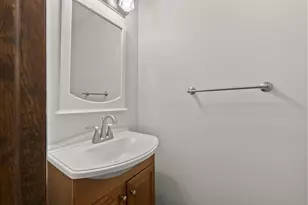 3552 Mountshannon Rd, Columbus, OH 43221 - Photo 17