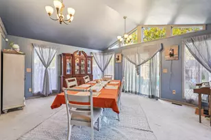 300 Dunbarton Rd, Columbus, OH 43230 - Photo 9