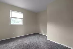 4800 Bourke Rd, Columbus, OH 43229 - Photo 19