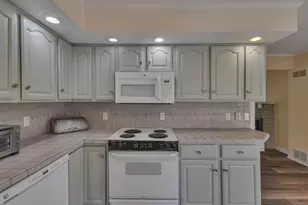 2401 Shrewsbury Rd, Upper Arlington, OH 43221 - Photo 25