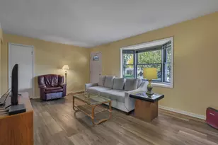 2401 Shrewsbury Rd, Upper Arlington, OH 43221 - Photo 15