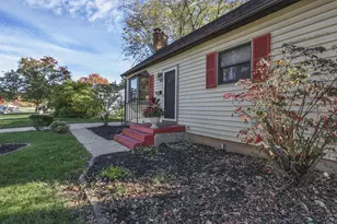 2401 Shrewsbury Rd, Upper Arlington, OH 43221 - Photo 9