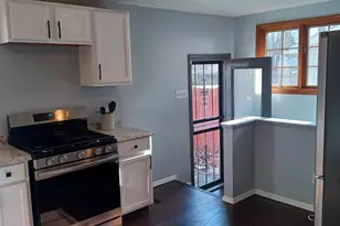 6048 Pinemoor St, Columbus, OH 43229 - Photo 7