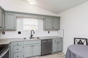 2423 Sutter Parkway Pkwy, Dublin, OH 43016 - Photo 7