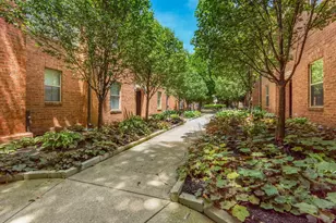 46 W Russell St, Columbus, OH 43215 - Photo 27