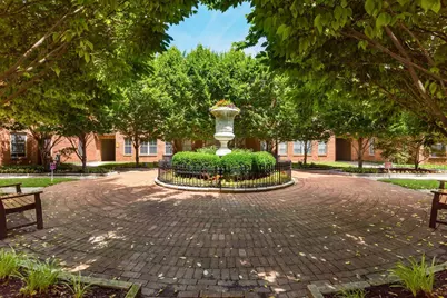 46 W Russell Street, Columbus, OH 43215 - Photo 25