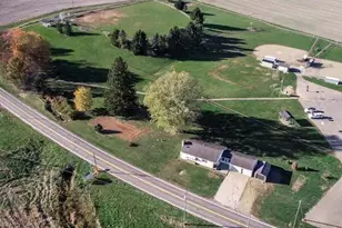 25819 New Guilford Rd, Bladensburg, OH 43005 - Photo 3