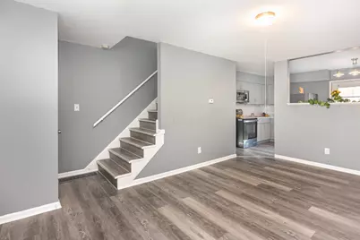 1752 Pine Tree Street S #H, Columbus, OH 43229 - Photo 5