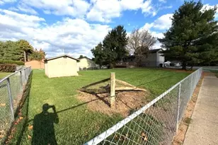 219 Green Meadow Dr, Newark, OH 43055 - Photo 5