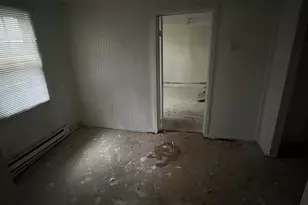 318 W Front St, New Holland, OH 43145 - Photo 9