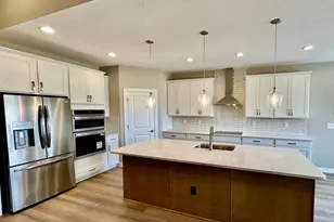 8994 Coe Dr, Plain City, OH 43064 - Photo 7