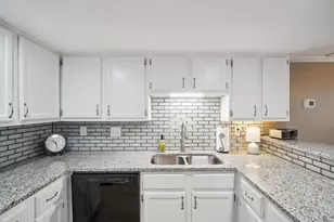 2713 Woodland Village Dr, Columbus, OH 43231 - Photo 17