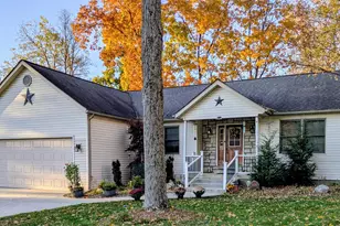 431 Highland Hills Cir, Howard, OH 43028 - Photo 1