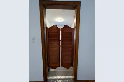 2225 Medina Avenue, Columbus, OH 43211 - Photo 15