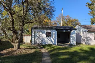 2225 Medina Ave, Columbus, OH 43211 - Photo 25