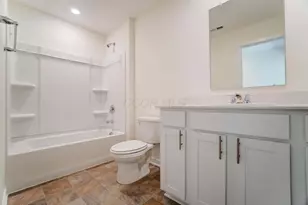 852 Sunny Vale Dr, Delaware, OH 43015 - Photo 35