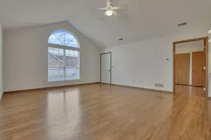 4997 Meadow Run Dr, Hilliard, OH 43026 - Photo 7