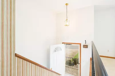 512 Newford Drive, Bellefontaine, OH 43311 - Photo 3