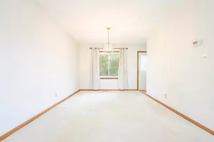 512 Newford Dr, Bellefontaine, OH 43311 - Photo 5