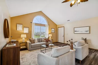 8482 Taylor Chase Drive, Reynoldsburg, OH 43068 - Photo 9