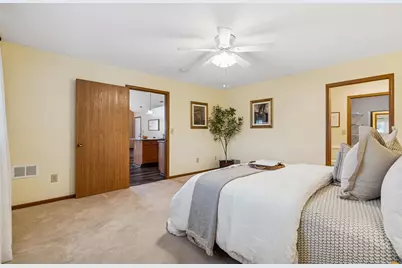 8482 Taylor Chase Drive, Reynoldsburg, OH 43068 - Photo 25