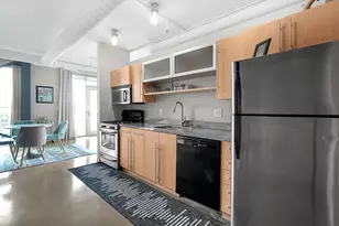 60 E Spring St, Columbus, OH 43215 - Photo 9