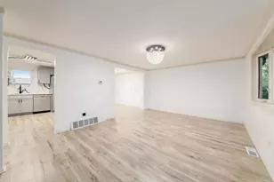 1325 Carlyle Dr, Reynoldsburg, OH 43068 - Photo 7