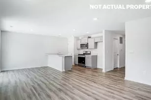 962 Sherwood Loop, Bellefontaine, OH 43311 - Photo 9