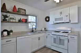 2424 Holt Ave, Columbus, OH 43219 - Photo 15