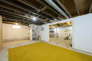 724 S Detroit St, Bellefontaine, OH 43311 - Photo 23