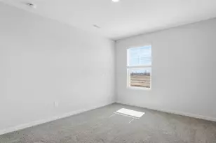 938 Sherwood Loop, Bellefontaine, OH 43311 - Photo 33