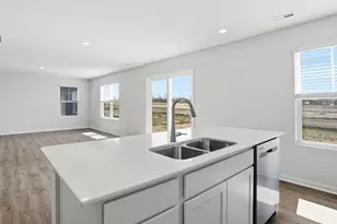 938 Sherwood Loop, Bellefontaine, OH 43311 - Photo 13