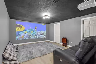 7634 Kelvinway Dr, Columbus, OH 43085 - Photo 17