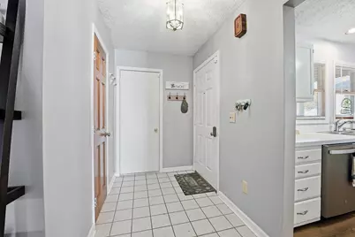 3873 Oakbridge Lane, Dublin, OH 43016 - Photo 5