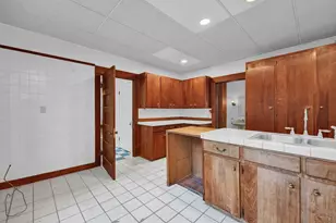 438 W College St, Granville, OH 43023 - Photo 17