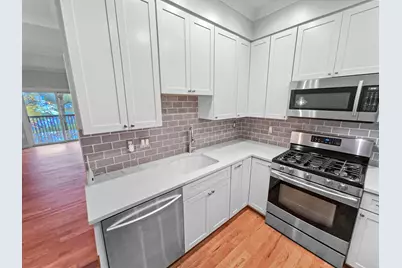 3066 Ravine Pointe Drive, Columbus, OH 43231 - Photo 9