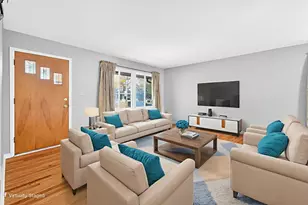 2579 Eakin Rd, Columbus, OH 43204 - Photo 11