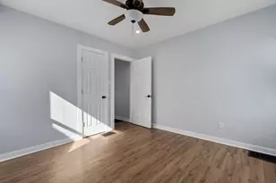 1472 S Champion Ave, Columbus, OH 43207 - Photo 21