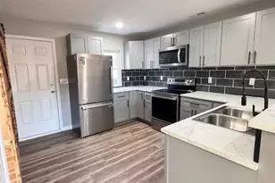 2858 Woodland Ave, Columbus, OH 43224 - Photo 9