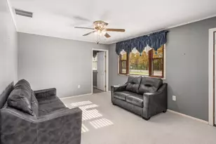 696 Williams Rd, Columbus, OH 43207 - Photo 15