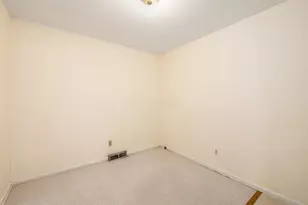 696 Williams Rd, Columbus, OH 43207 - Photo 29