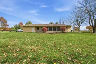 854 S Section Line Rd, Delaware, OH 43015 - Photo 3