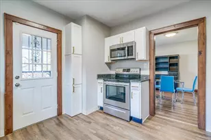 464 E Hinman Ave, Columbus, OH 43207 - Photo 11