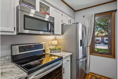 3191 Parkview Circle, Grove City, OH 43123 - Photo 5