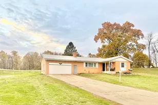17597 Spillway Dr, Fredericktown, OH 43019 - Photo 1
