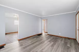 2214 Grasmere Ave, Columbus, OH 43211 - Photo 3