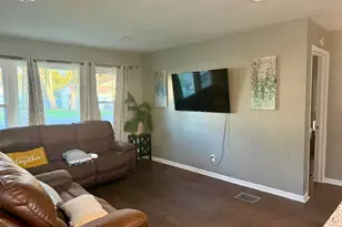 745 Pierce Ave, Columbus, OH 43213 - Photo 11